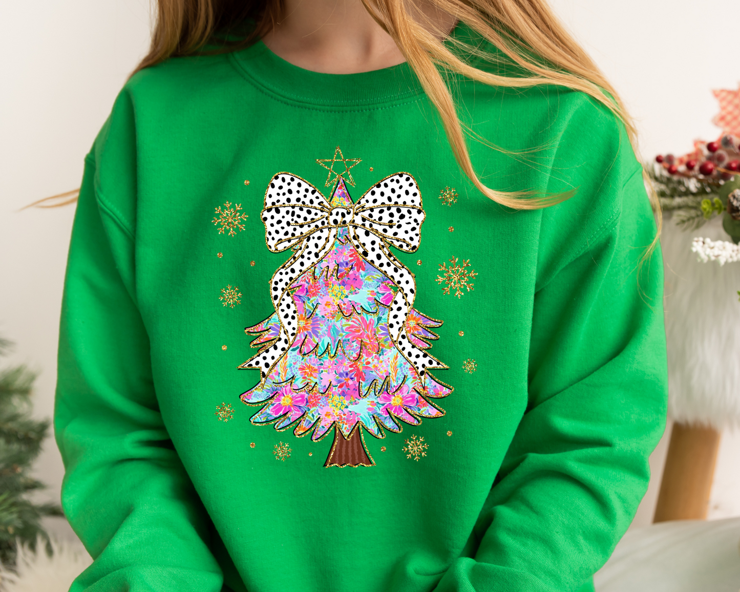 Coquette Bow Christmas Sweatshirt