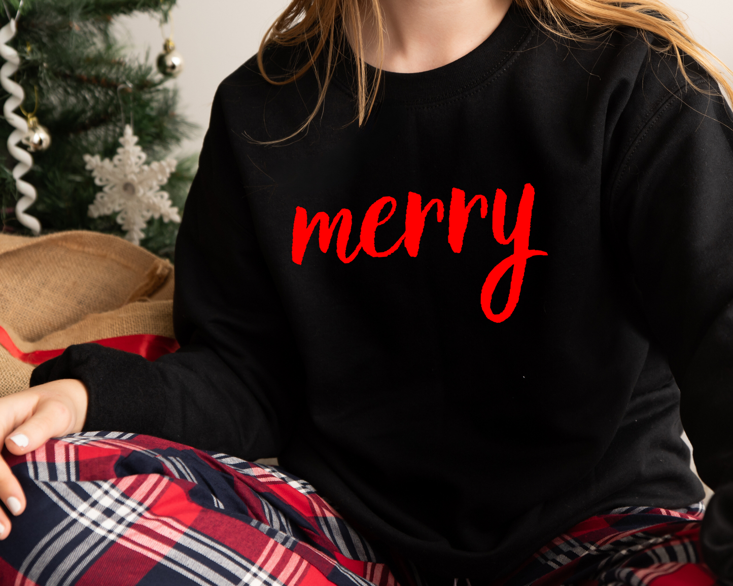 Merry Christmas Tee – Festive Holiday Graphic Shirt for Women